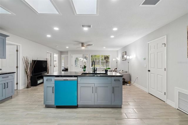 3600 38TH AVENUE E, Bradenton, FL 34208