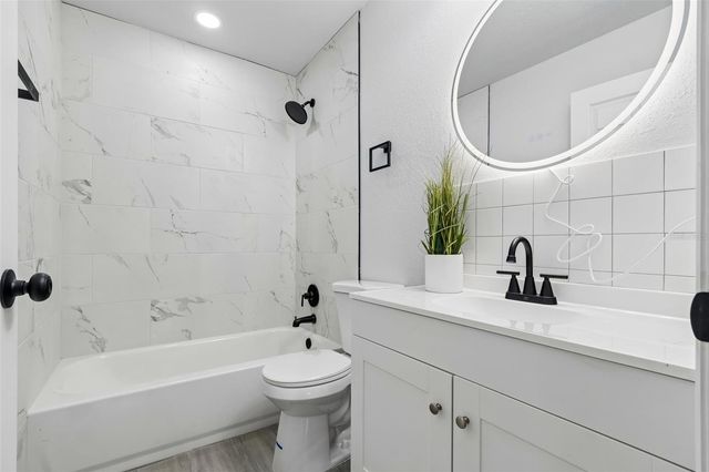 3600 38TH AVENUE E, Bradenton, FL 34208