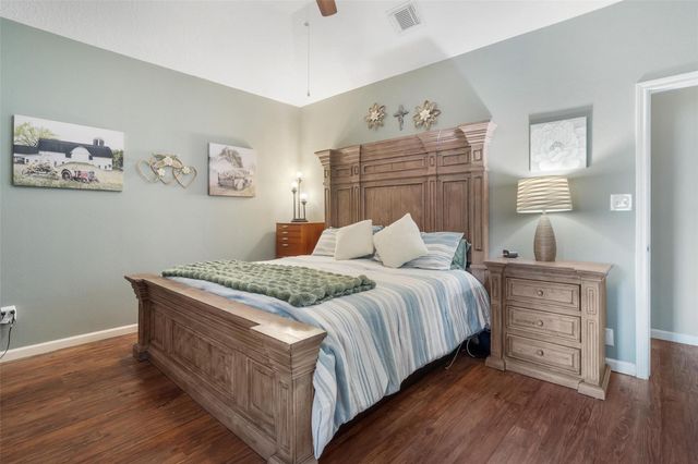 2609 Quail Run Drive, Alvin, TX 77511