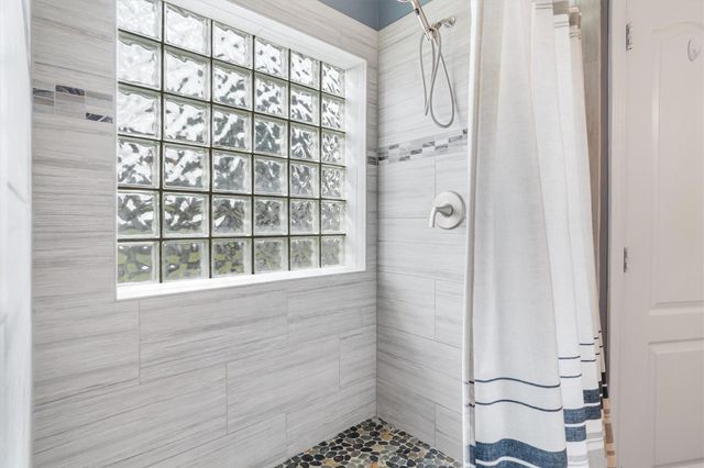 2609 Quail Run Drive, Alvin, TX 77511