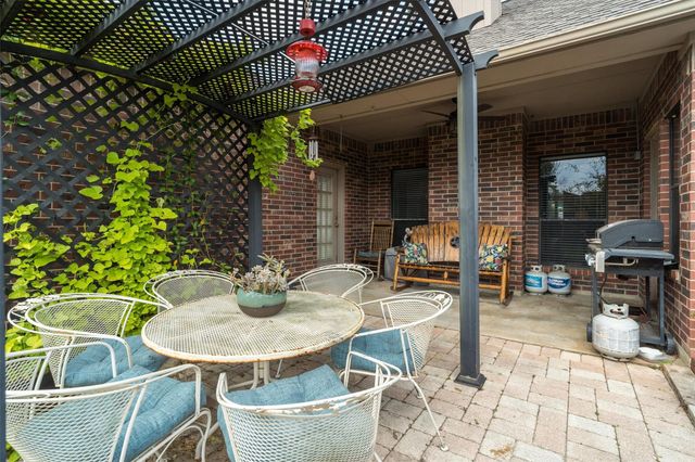 2609 Quail Run Drive, Alvin, TX 77511