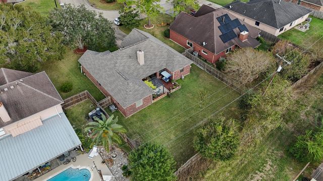 2609 Quail Run Drive, Alvin, TX 77511