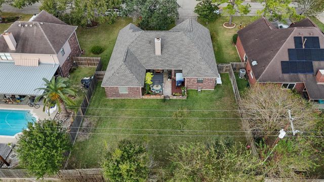 2609 Quail Run Drive, Alvin, TX 77511