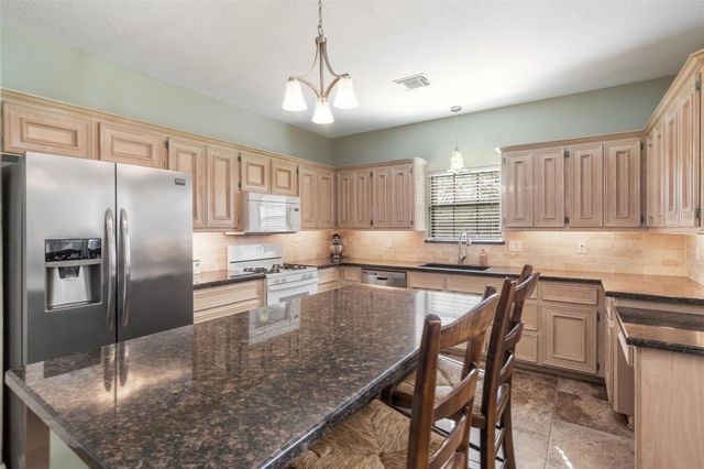 2609 Quail Run Drive, Alvin, TX 77511