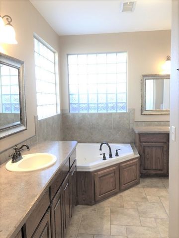 3132 Tealwood Place, Midland, TX 79705