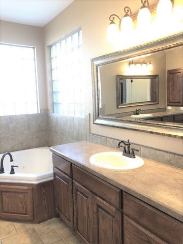 3132 Tealwood Place, Midland, TX 79705