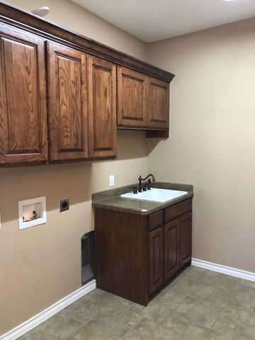 3132 Tealwood Place, Midland, TX 79705