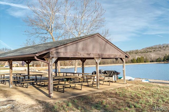 1821 Deer Run Trail, Pacific, MO 63069