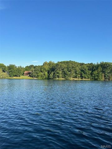 1821 Deer Run Trail, Pacific, MO 63069