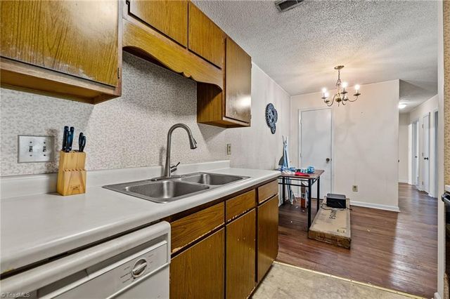 5613 Hornaday Road N, Greensboro, NC 27409