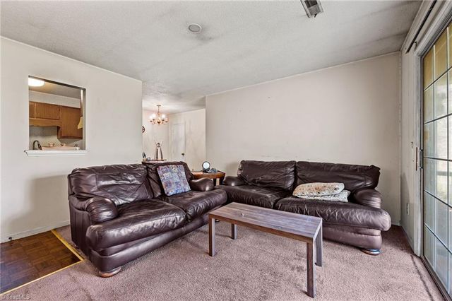 5613 Hornaday Road N, Greensboro, NC 27409