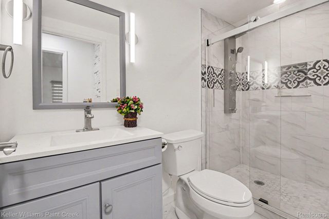 1270 Lark Street, Orion Charter Township, MI 48360