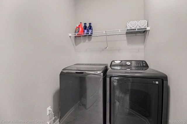 1270 Lark Street, Orion Charter Township, MI 48360