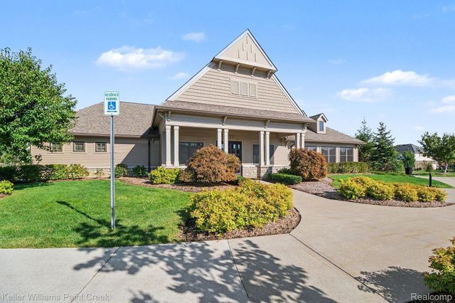 1270 Lark Street, Orion Charter Township, MI 48360