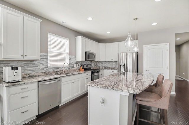 1270 Lark Street, Orion Charter Township, MI 48360