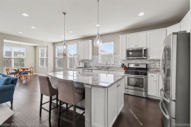 1270 Lark Street, Orion Charter Township, MI 48360