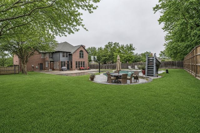 818 Stratford Drive, Southlake, TX 76092