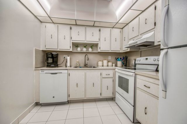 600 Three Islands Boulevard 1010, Hallandale Beach, FL 33009