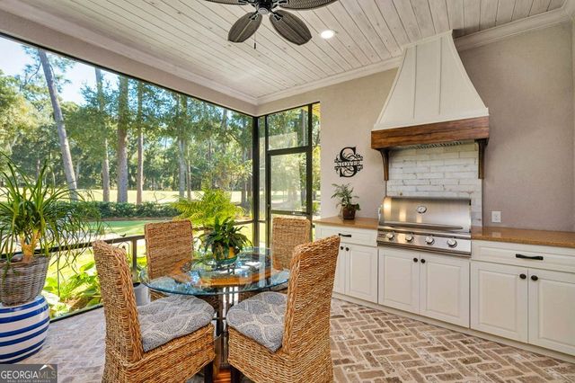 930 Champney, St. Simons, GA 31522