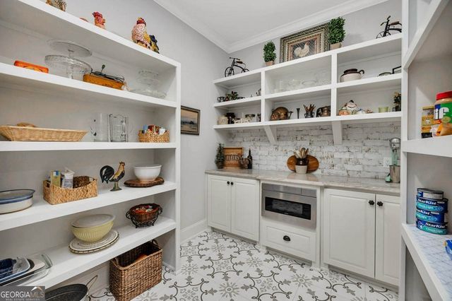 930 Champney, St. Simons, GA 31522