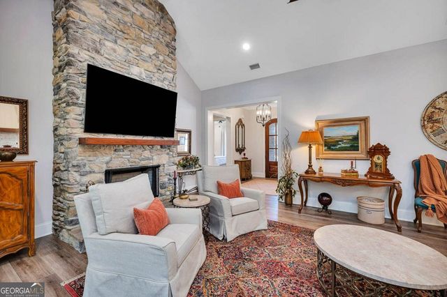 930 Champney, St. Simons, GA 31522