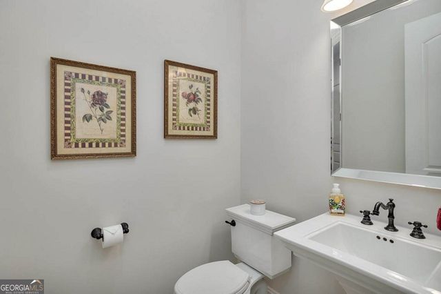 930 Champney, St. Simons, GA 31522