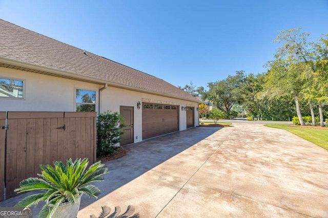 930 Champney, St. Simons, GA 31522