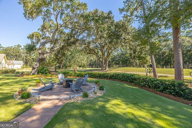 930 Champney, St. Simons, GA 31522