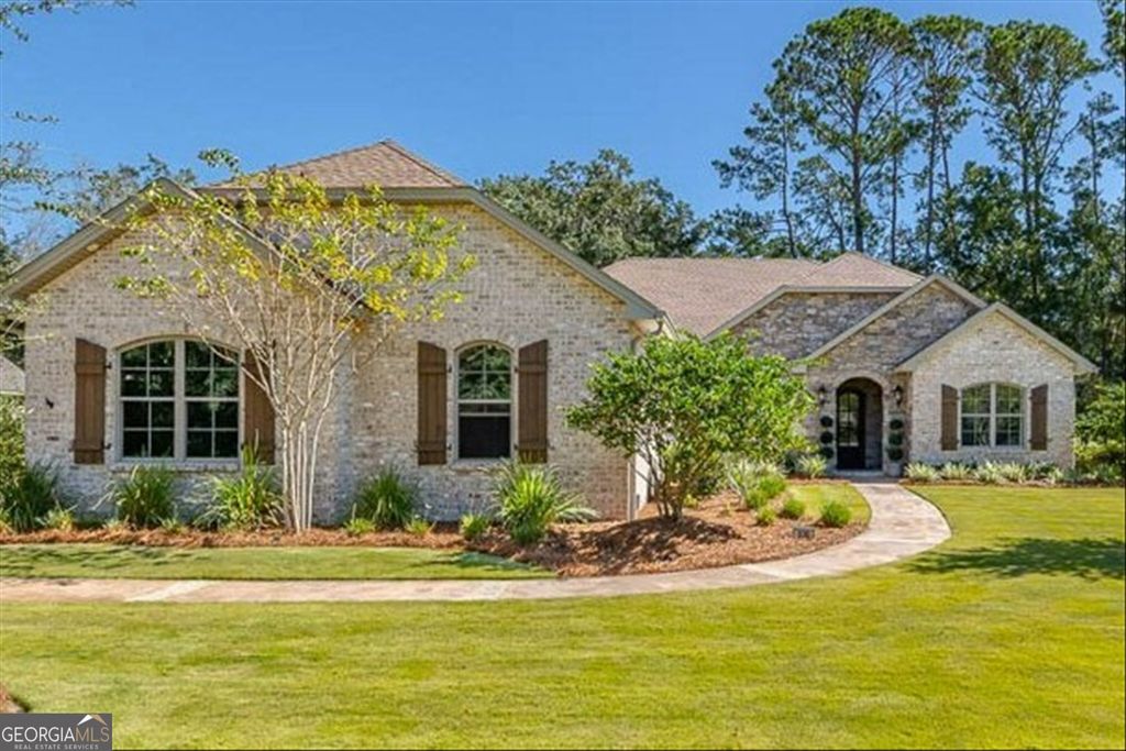 930 Champney, St. Simons, GA 31522