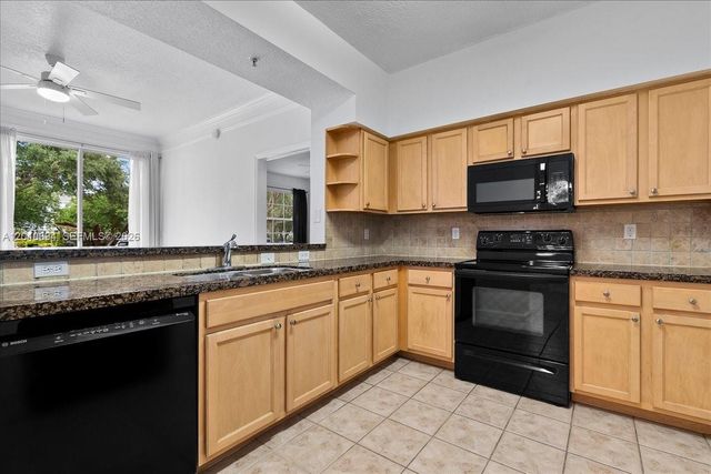 245 Murcia Dr 103, Jupiter, FL 33458