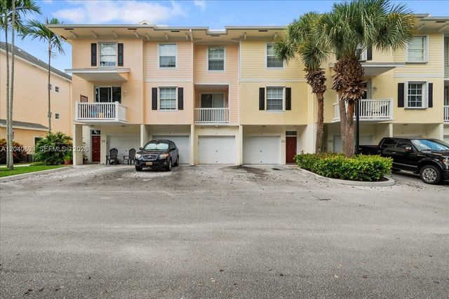 245 Murcia Dr 103, Jupiter, FL 33458