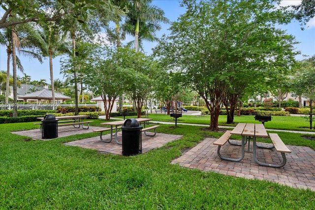 245 Murcia Dr 103, Jupiter, FL 33458