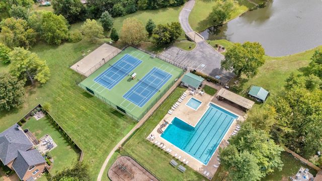 609 Sugartree Ln, Franklin, TN 37064