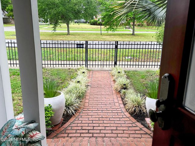 2223 BAYVIEW Road, Jacksonville, FL 32210