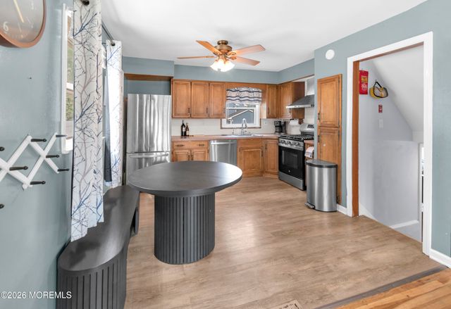 4 Carter Place, Parlin, NJ 08859