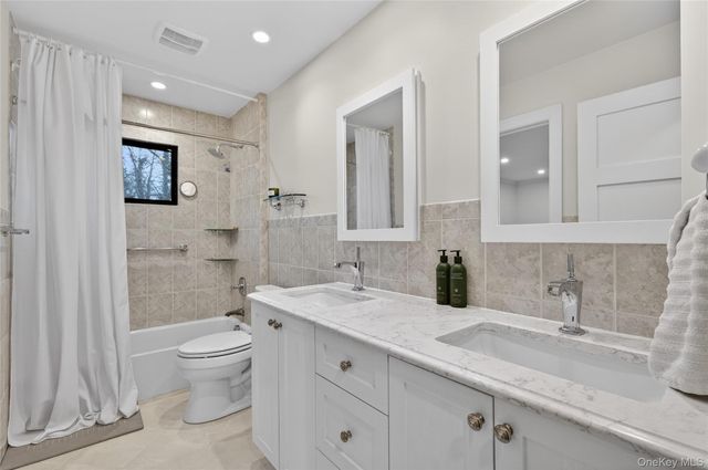 59 Grist Mill Lane, Huntington, NY 11743