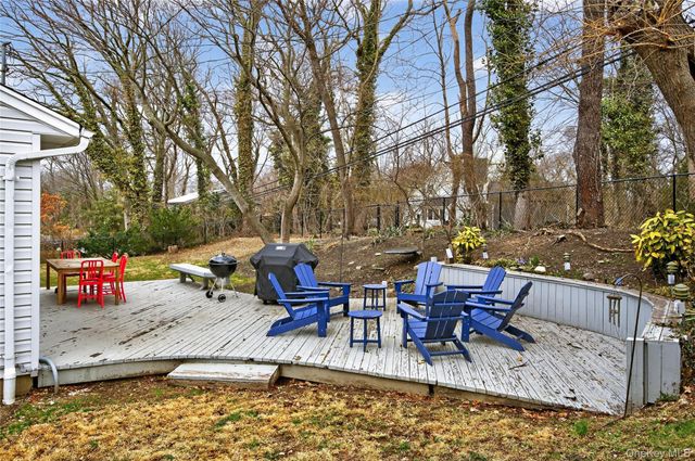 59 Grist Mill Lane, Huntington, NY 11743