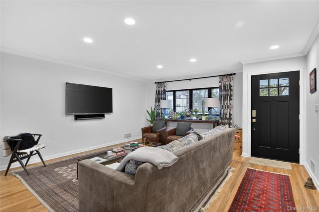 59 Grist Mill Lane, Huntington, NY 11743