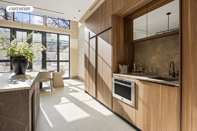 966 BERGEN Street, New York City, NY 11216