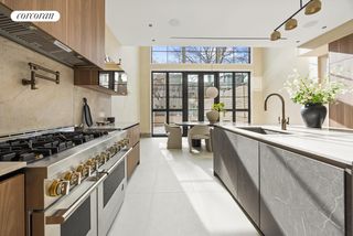 966 BERGEN Street, New York City, NY 11216