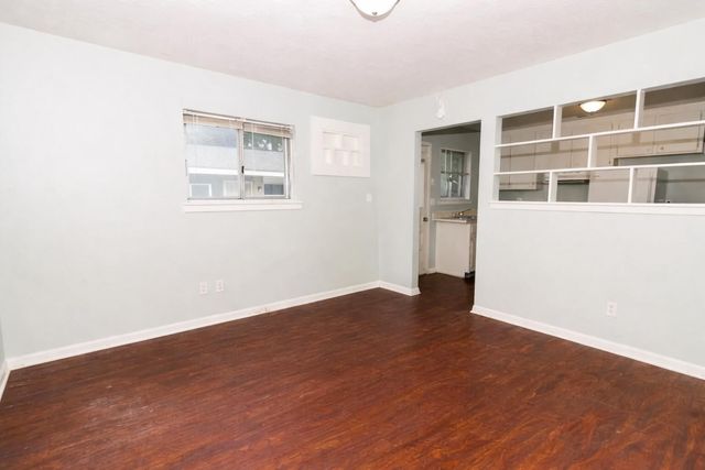 1102 N Hawthorne Street, Chattanooga, TN 37406