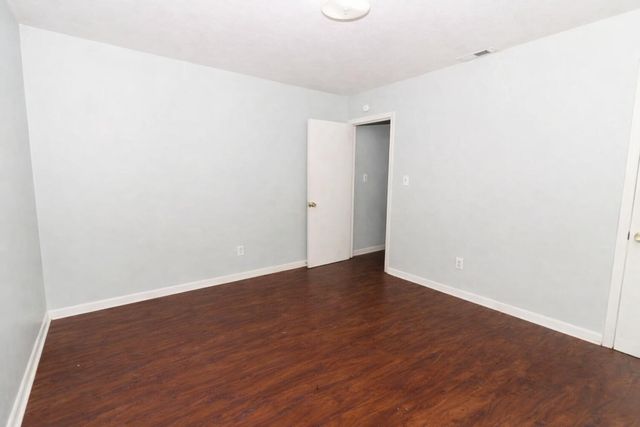 1102 N Hawthorne Street, Chattanooga, TN 37406