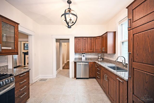 4220 Eileen Drive, Cincinnati, OH 45209