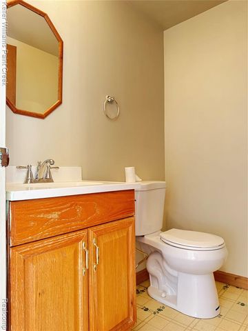 2038 Roman Court, Warren, MI 48092