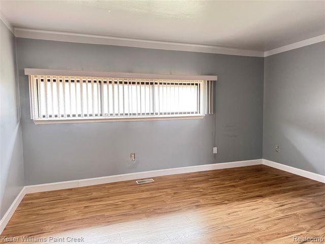 2038 Roman Court, Warren, MI 48092
