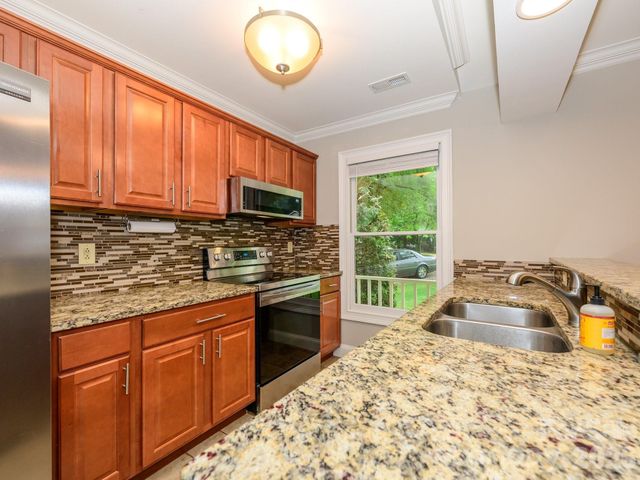 6060 Acadian Woods Drive, Charlotte, NC 28227