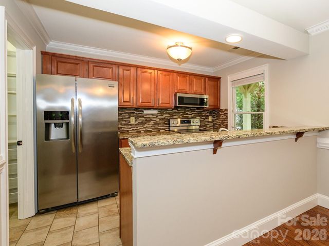 6060 Acadian Woods Drive, Charlotte, NC 28227