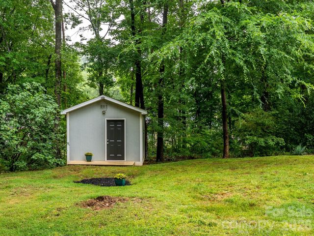 6060 Acadian Woods Drive, Charlotte, NC 28227