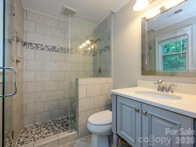 6060 Acadian Woods Drive, Charlotte, NC 28227