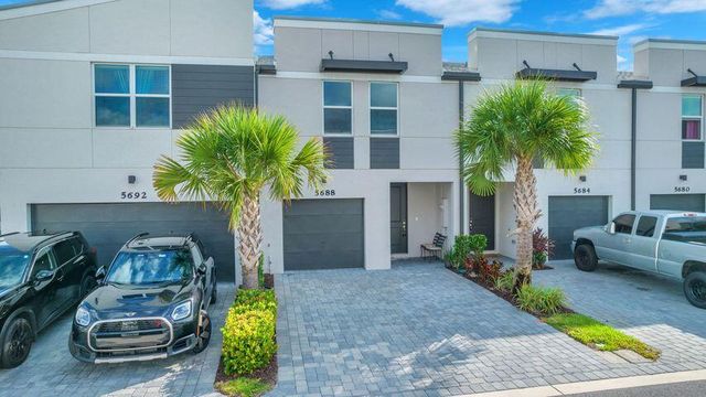5688 Mentmore Drive, Mangonia Park, FL 33407